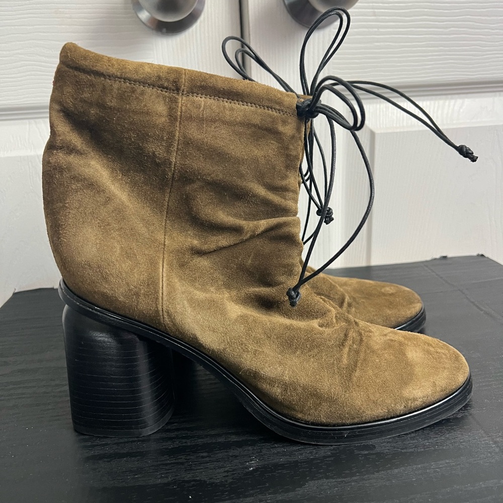 HALMANERA OLIVE Rounded Toe Suede Slouchy Boot EU 38